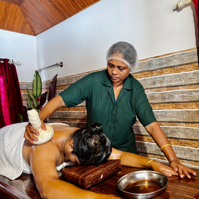 Kizhi treatment for women